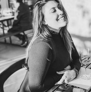 Meet your Posher, Chloe